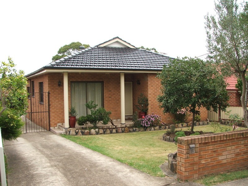 11 Wentworth Street, Birrong NSW 2143