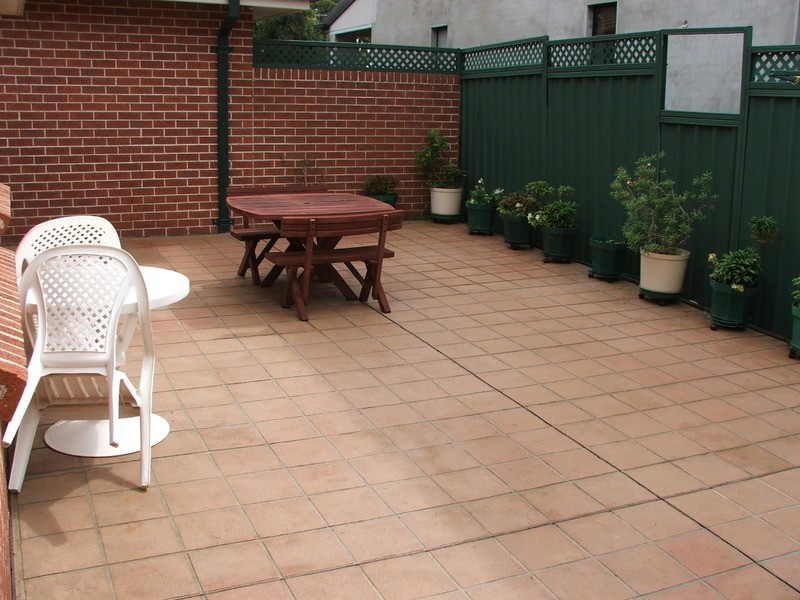 2/27 William Street, Condell Park NSW 2200