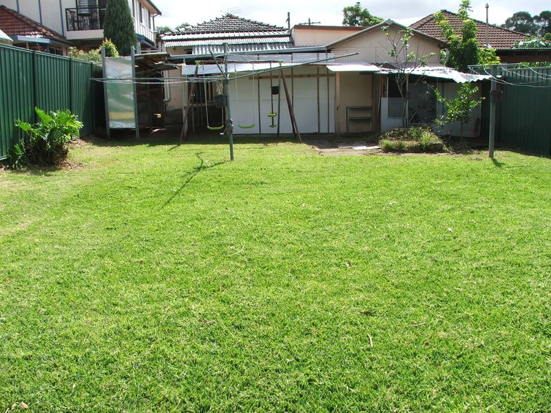 36 Cambridge Avenue, Bankstown NSW 2200