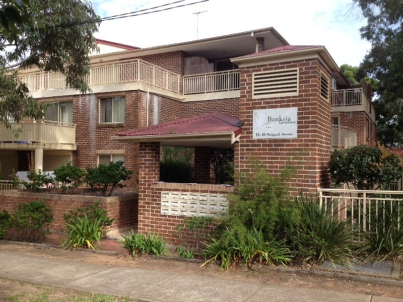 4/14-16 Weigand Avenue, Bankstown NSW 2200