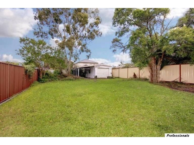 29 Petunia Avenue, Bankstown NSW 2200