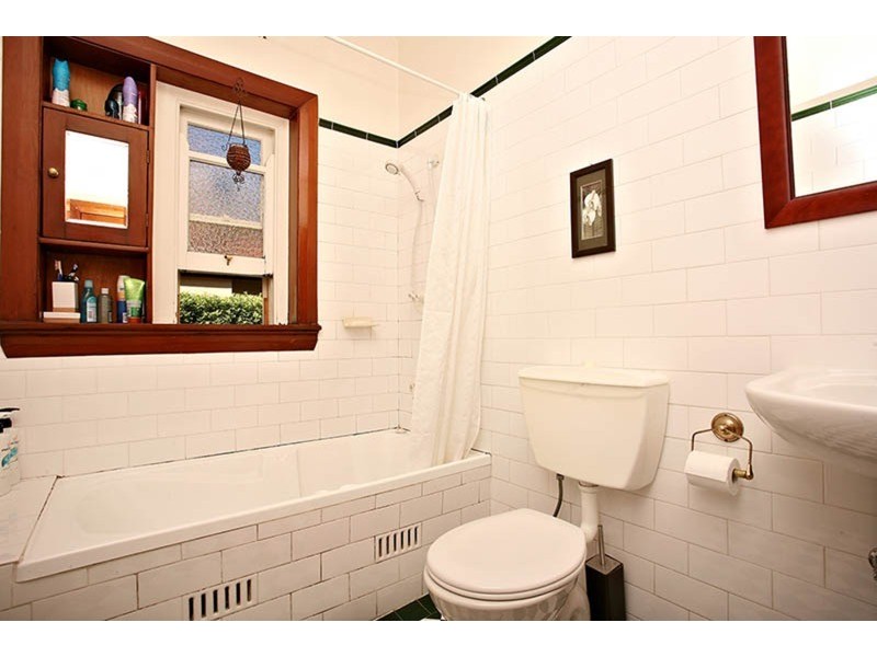 4 Sunny Crescent, Punchbowl NSW 2196