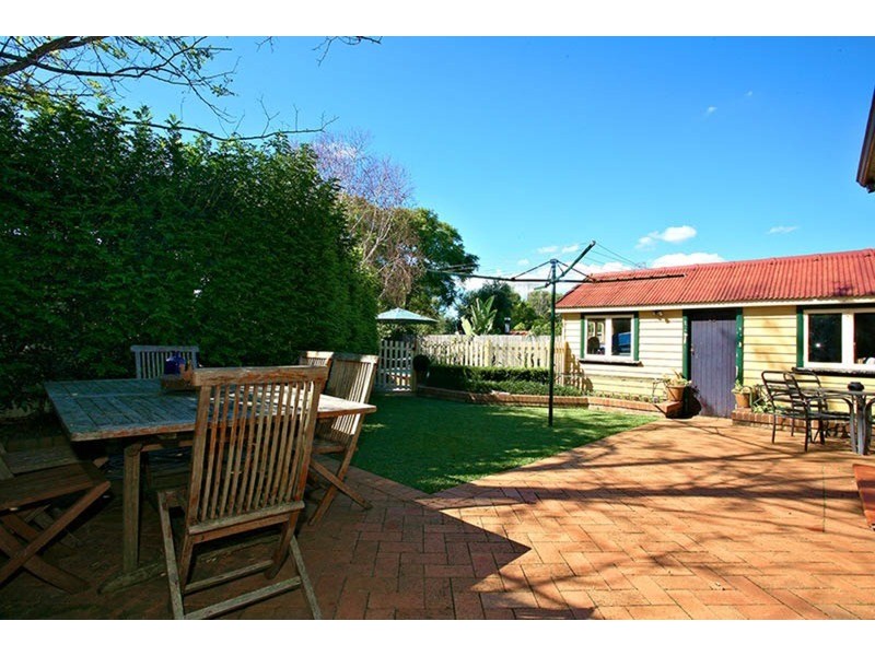 4 Sunny Crescent, Punchbowl NSW 2196