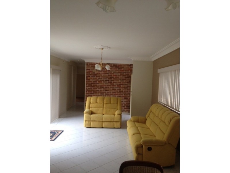 2/29 Pringle Avenue, Bankstown NSW 2200