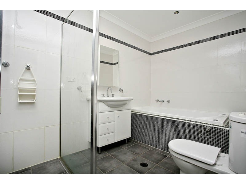 10 Lindsay Street, Panania NSW 2213