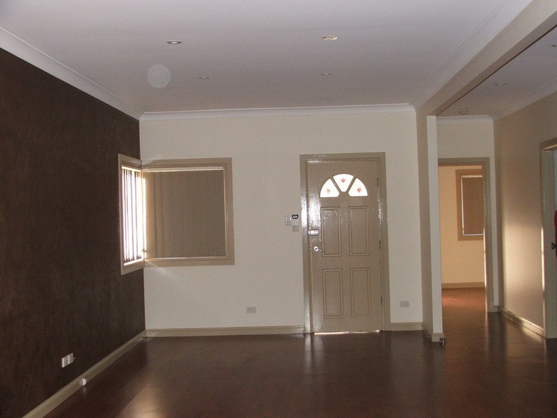 10 Ada Street, Kingsgrove NSW 2208