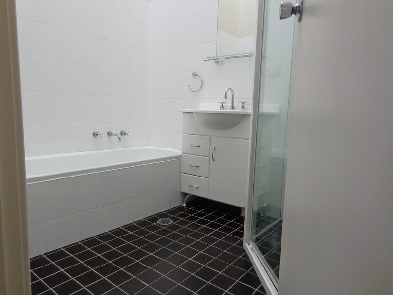 2/65 Taylor Street, Condell Park NSW 2200