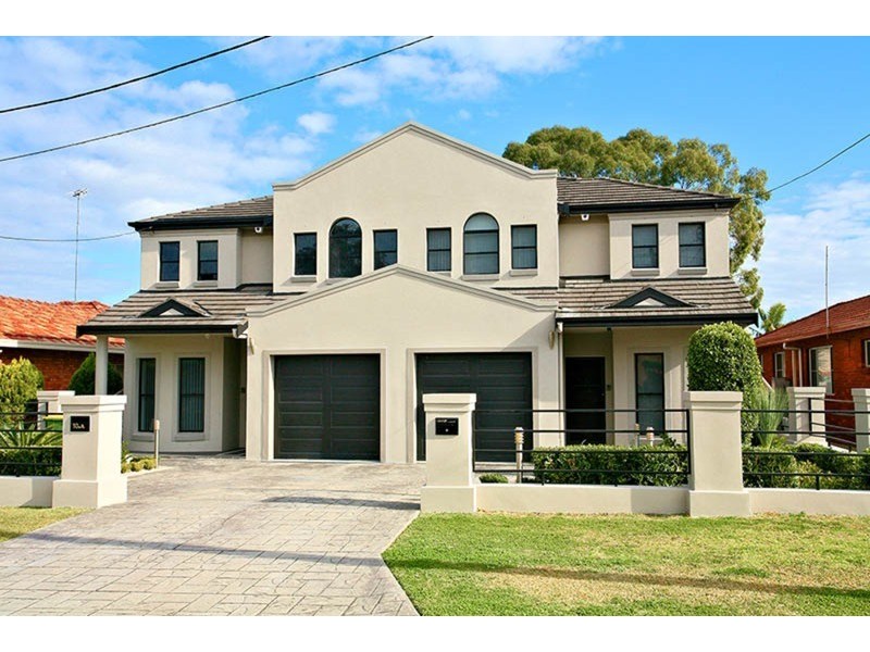 10 Lindsay Street, Panania NSW 2213