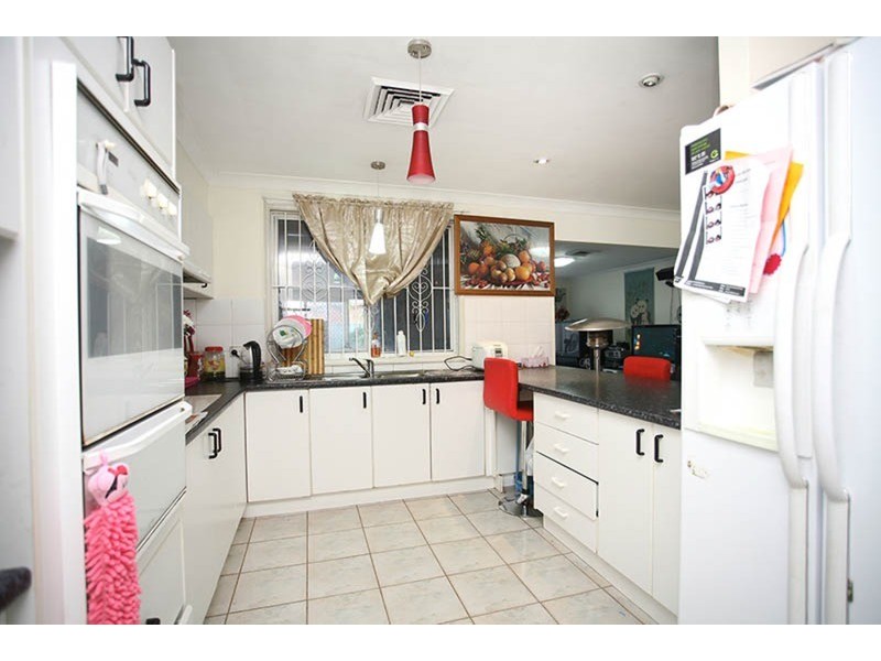 15 Bromley Street, Canley Vale NSW 2166