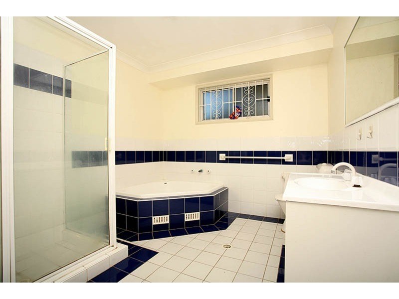 15 Bromley Street, Canley Vale NSW 2166