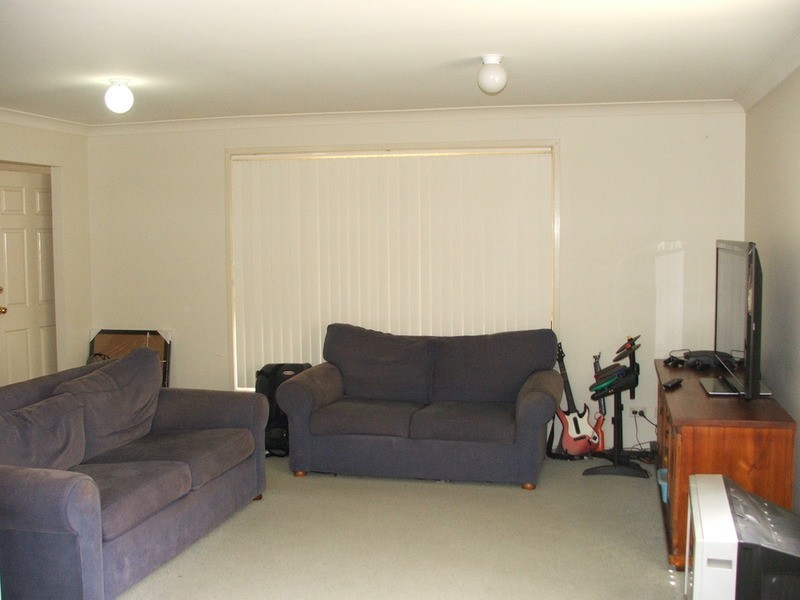 6 Wattle Grove Drive, Wattle Grove NSW 2173