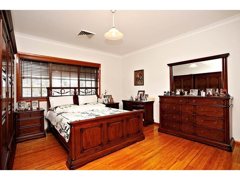 77 Flinders  Road, Georges Hall NSW 2198