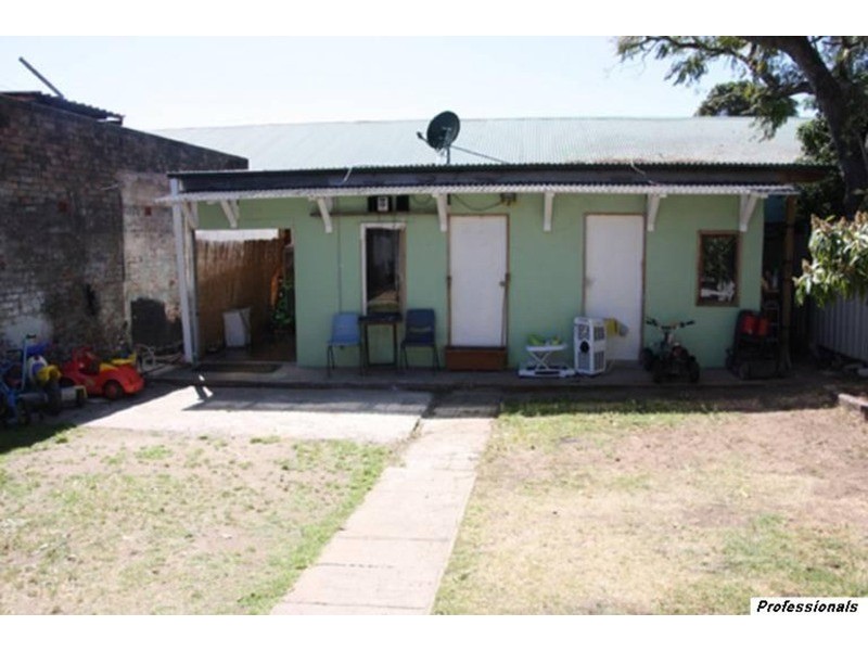 4 Northcote  Street, Canterbury VIC 3126