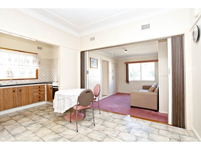 5 Holland  Street, Birrong NSW 2143