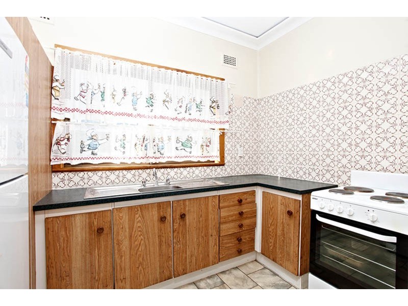 5 Holland  Street, Birrong NSW 2143