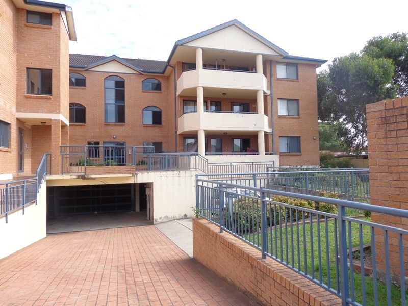 1/180 Chapel Road, Bankstown NSW 2200