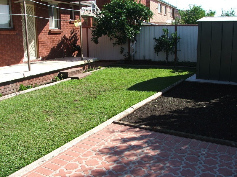 1 Narelle Crescent, Greenacre NSW 2190