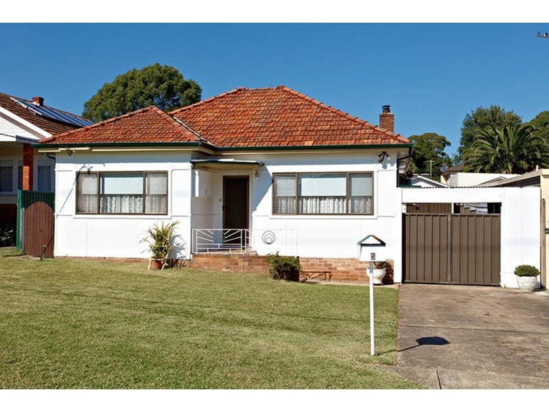 5 Holland  Street, Birrong NSW 2143