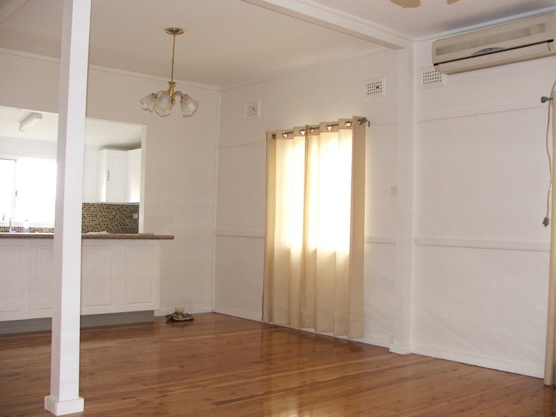 6 Fairview  Street, Guildford NSW 2161