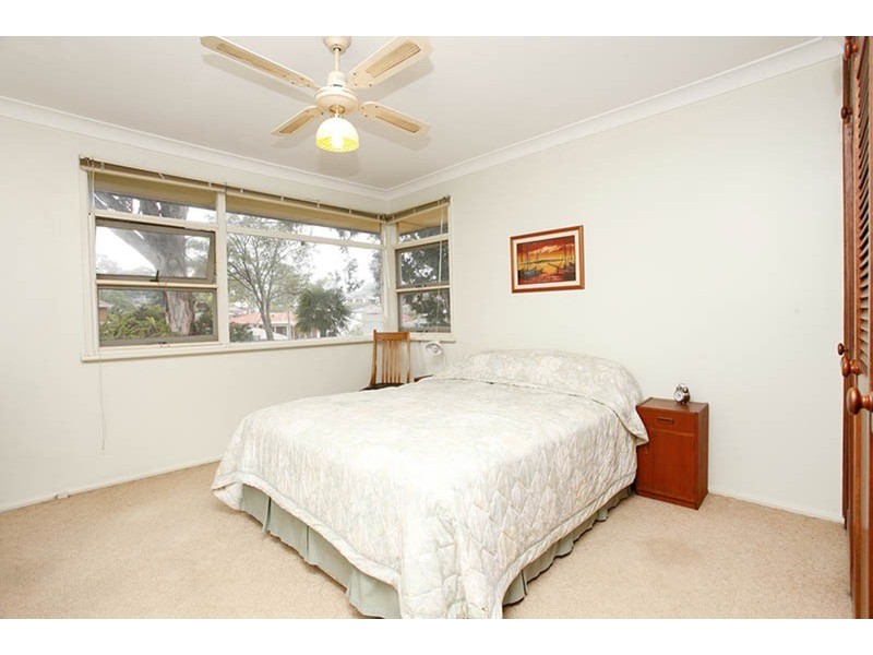 2 Petrie Place, Georges Hall NSW 2198