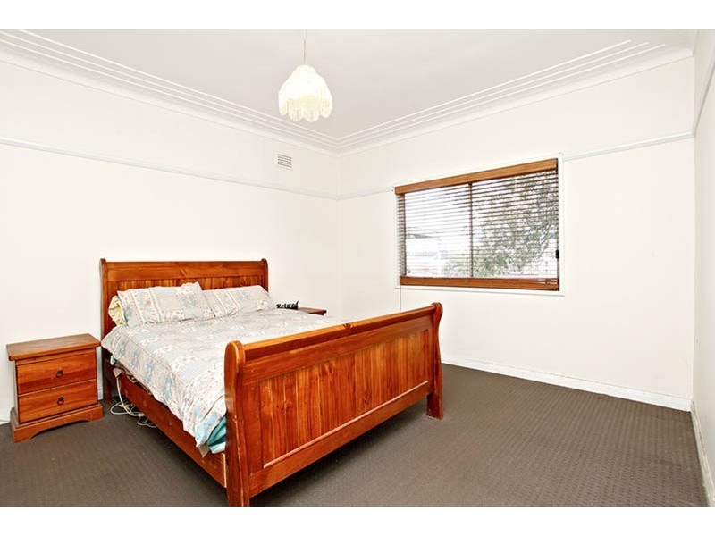 10 York   Street, Condell Park NSW 2200