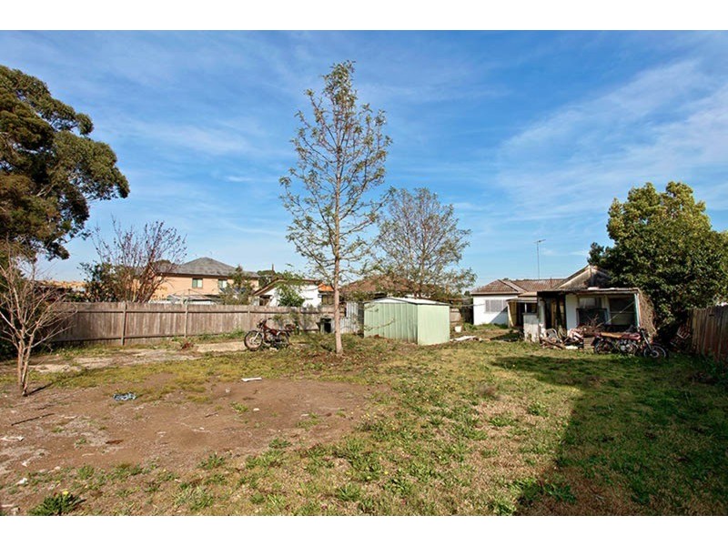 8 Fourth  Avenue, Condell Park NSW 2200