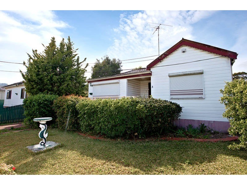 8 Fourth  Avenue, Condell Park NSW 2200