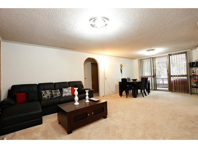 2/5-13 Dellwood  Street, Bankstown NSW 2200