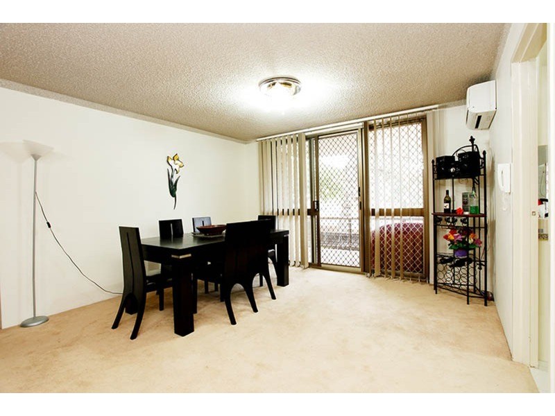 2/5-13 Dellwood  Street, Bankstown NSW 2200