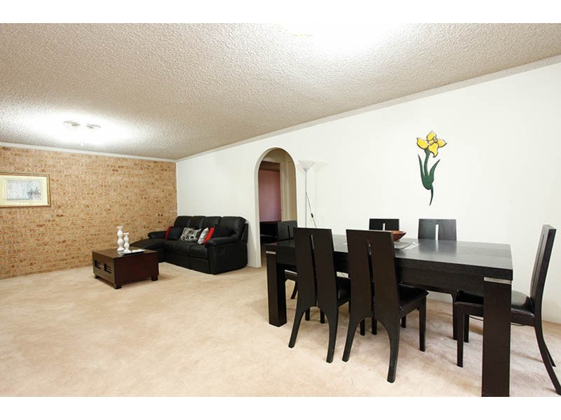 2/5-13 Dellwood  Street, Bankstown NSW 2200