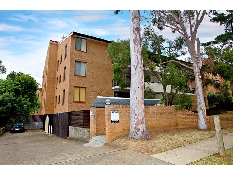 2/5-13 Dellwood  Street, Bankstown NSW 2200