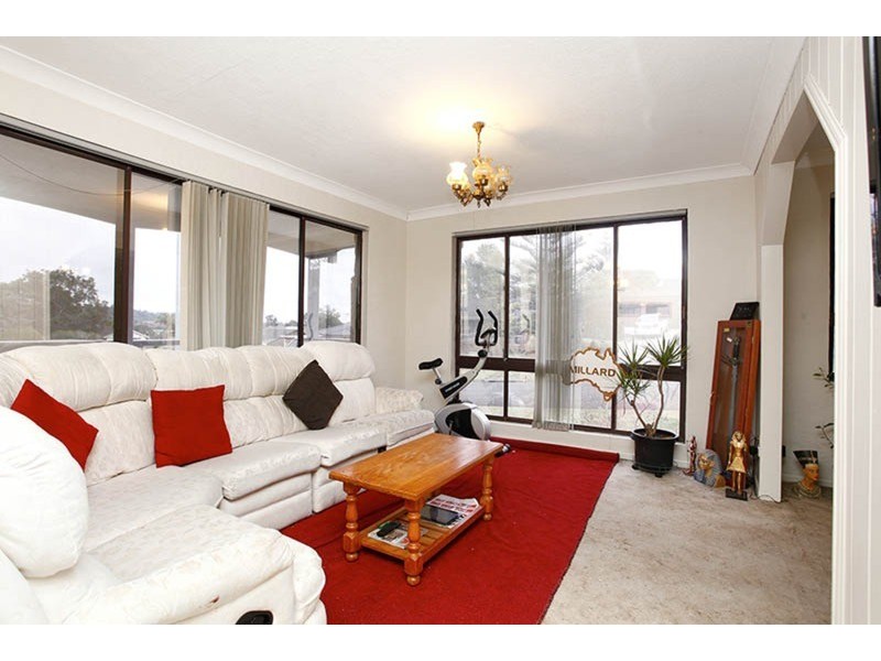 9 Rannoch Street, St Andrews NSW 2566