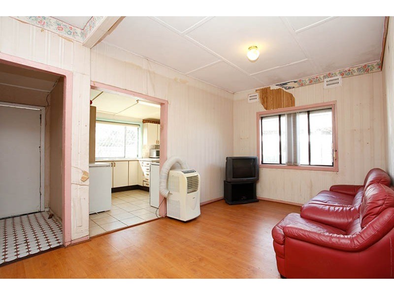 8 Fourth Avenue, Condell Park NSW 2200