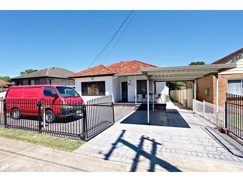 216 Blaxcell Street, Granville NSW 2142