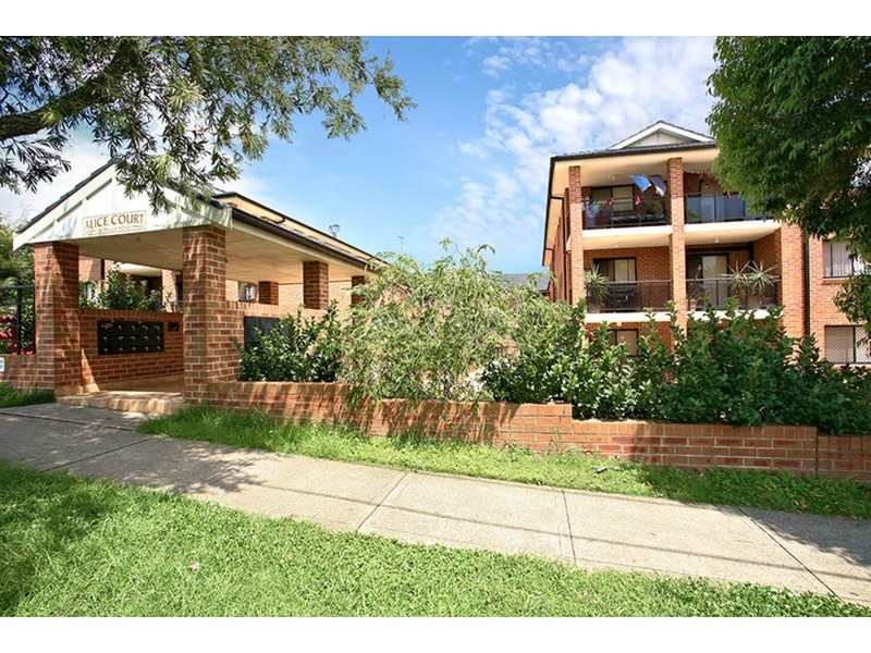 5/2a Mulla Road, Yagoona NSW 2199