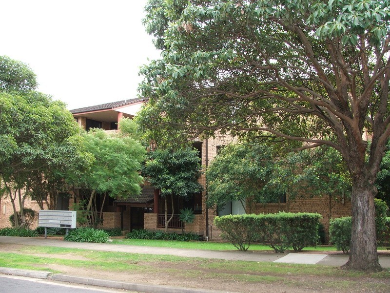 3/1-5 Dudley Avenue, Bankstown NSW 2200