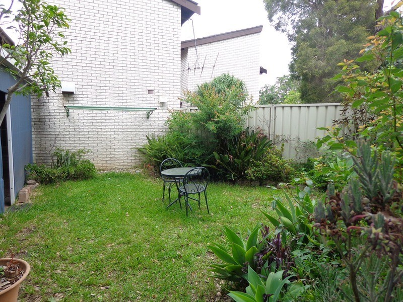 17/22 James  Street, Punchbowl NSW 2196