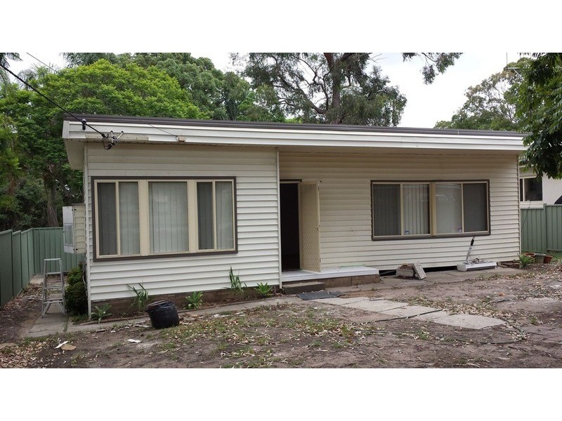 248 Henry Lawson Drive, Georges Hall NSW 2198