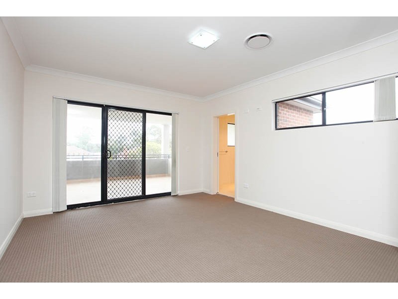 10  Gazzard  Street, Birrong NSW 2143