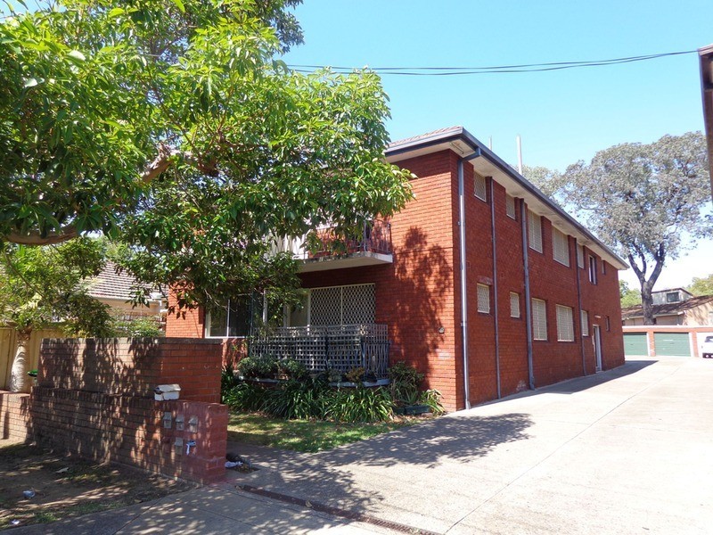 4/4 Rickard Street, Punchbowl NSW 2196