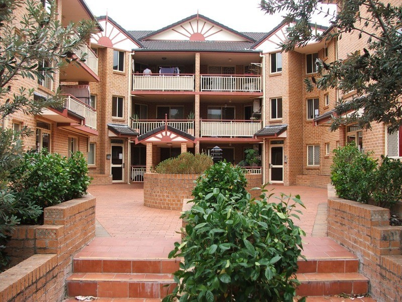 9/22-26 Gordon  Street, Bankstown NSW 2200