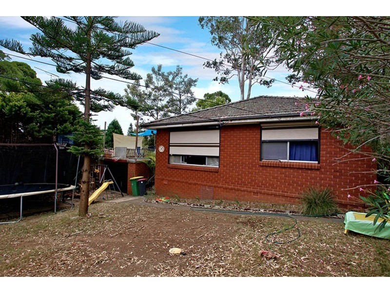 36 Donington Avenue, Georges Hall NSW 2198