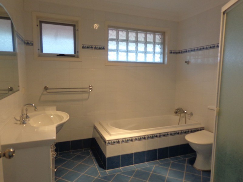 2 Leeman Street, Condell Park NSW 2200