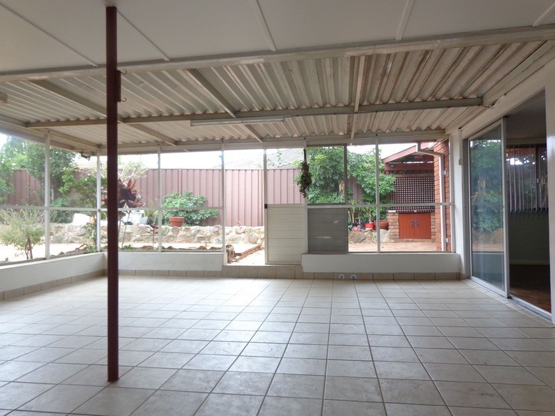 2 Leeman Street, Condell Park NSW 2200