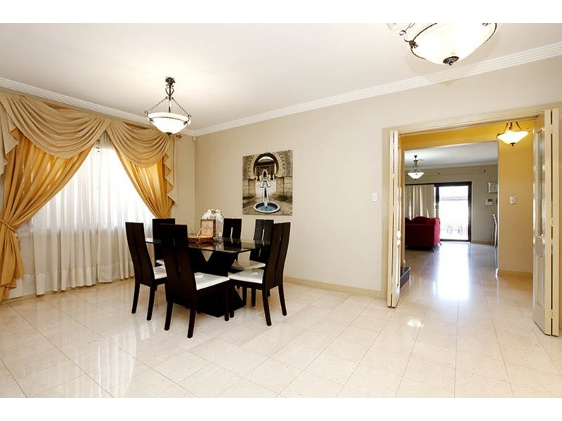 142 The Avenue, Condell Park NSW 2200