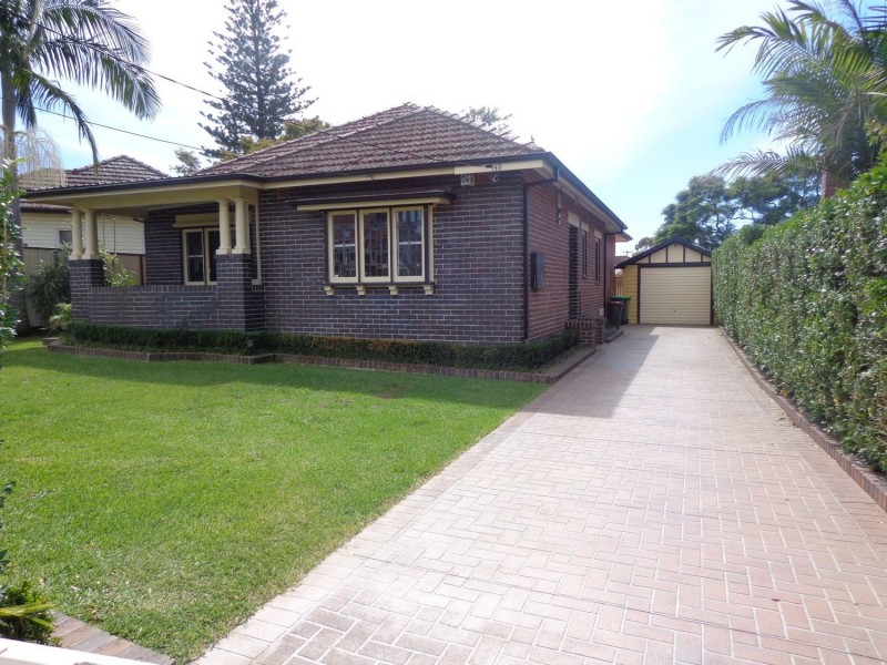 4 Sunny Crescent, Punchbowl NSW 2196