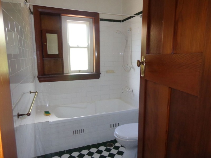 4 Sunny Crescent, Punchbowl NSW 2196