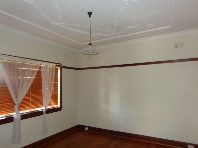 4 Sunny Crescent, Punchbowl NSW 2196