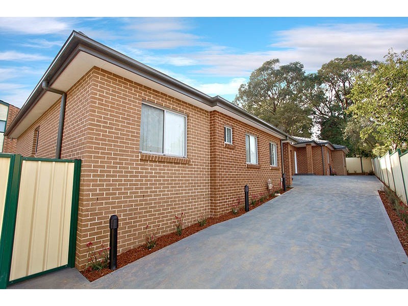 3 & 4/21 Leemon  Street, Condell Park NSW 2200