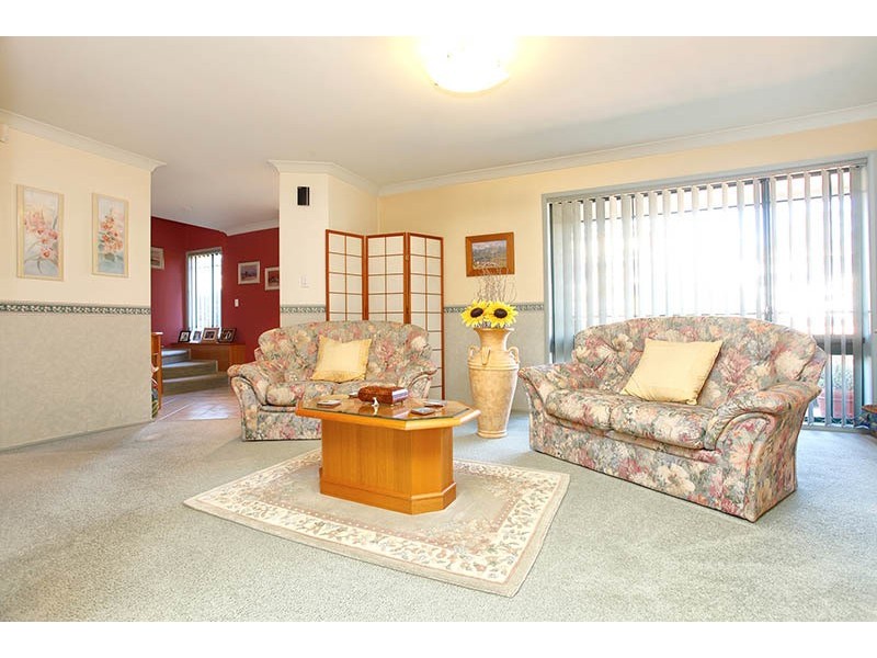 48 Amaroo  Avenue, Georges Hall NSW 2198